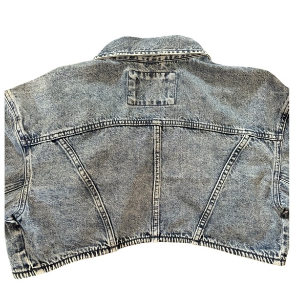 Ashley Vintage Charm Cropped Denim Jean Jacket - Picture 2 of 4
